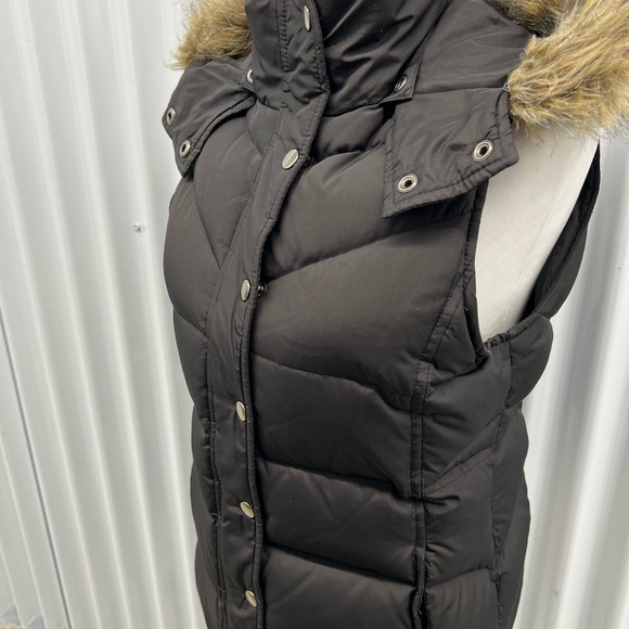 Smart Set Black Puffer Vest with Faux Fur Hood - Size Small - Picture 2 of 7